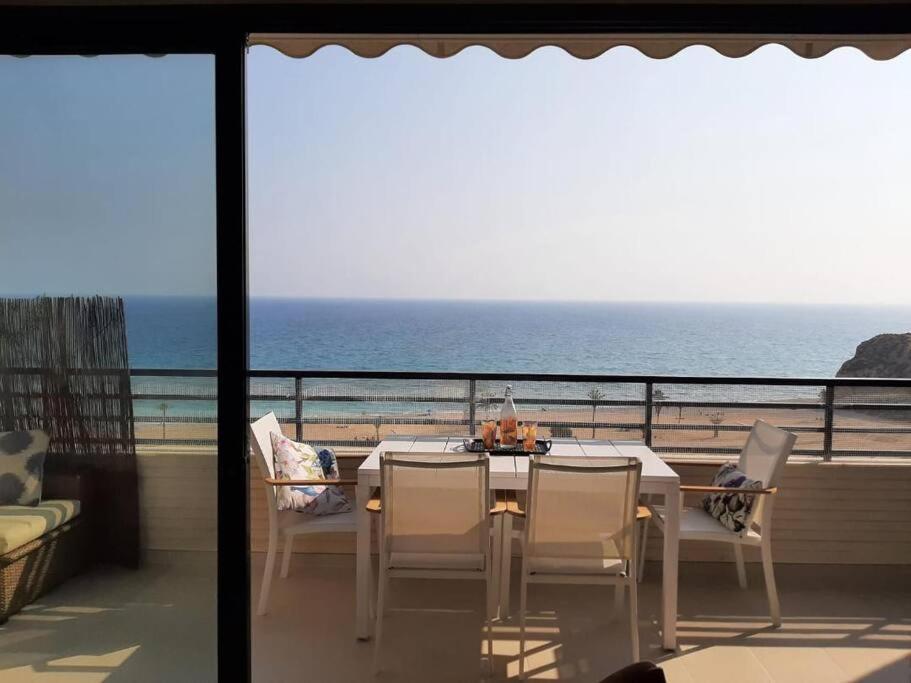 Top-Floor Beachfront Apartment With Parking, Pool, & Spacious Sea-View Balcony Villajoyosa  Exterior foto